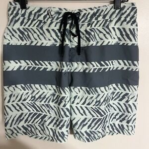 Hurley Men's Swim Trunks Board Shorts Multi Pattern Size 30